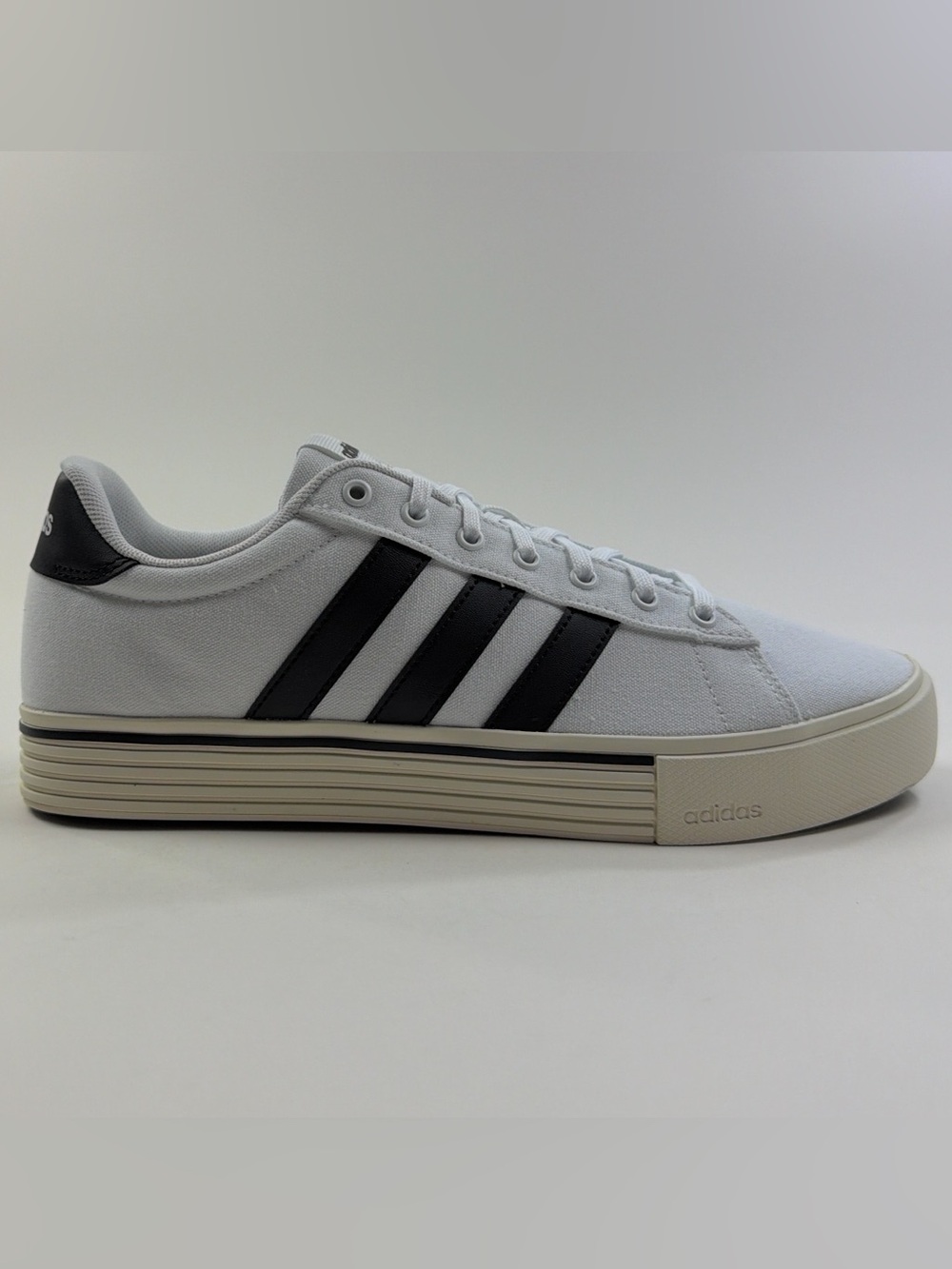 Adidas Daily 4.0 Mens Size 10 White Black Shoes Sneakers Skateboarding IF6659